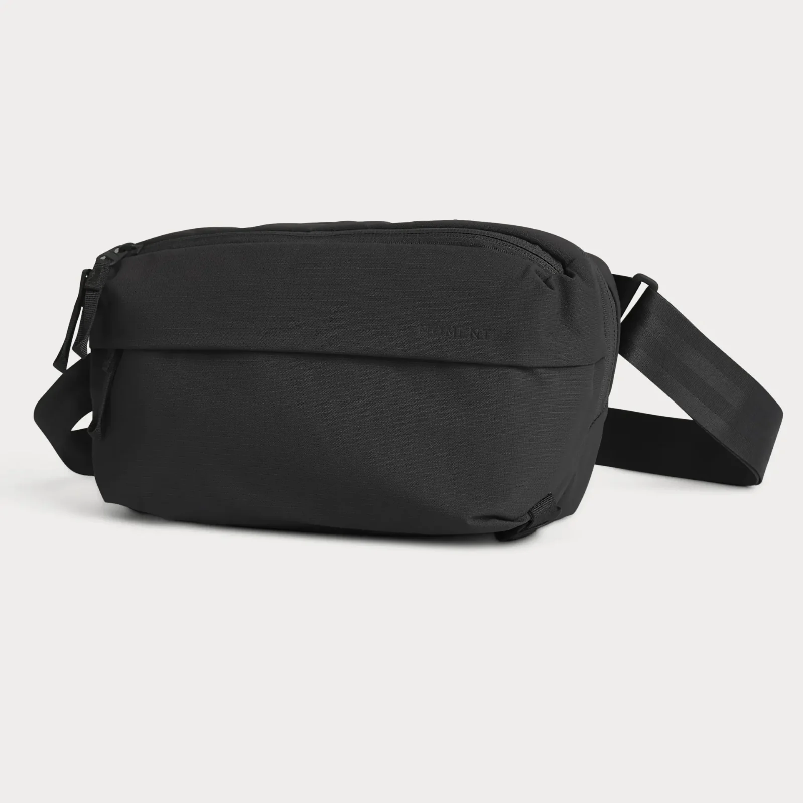 Moment Everything Sling 4L Black Travel Tech Organiser Everyday Carry Bag - Image 6